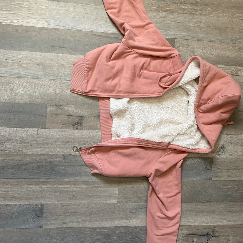 cropped fuzzy pink hoodie